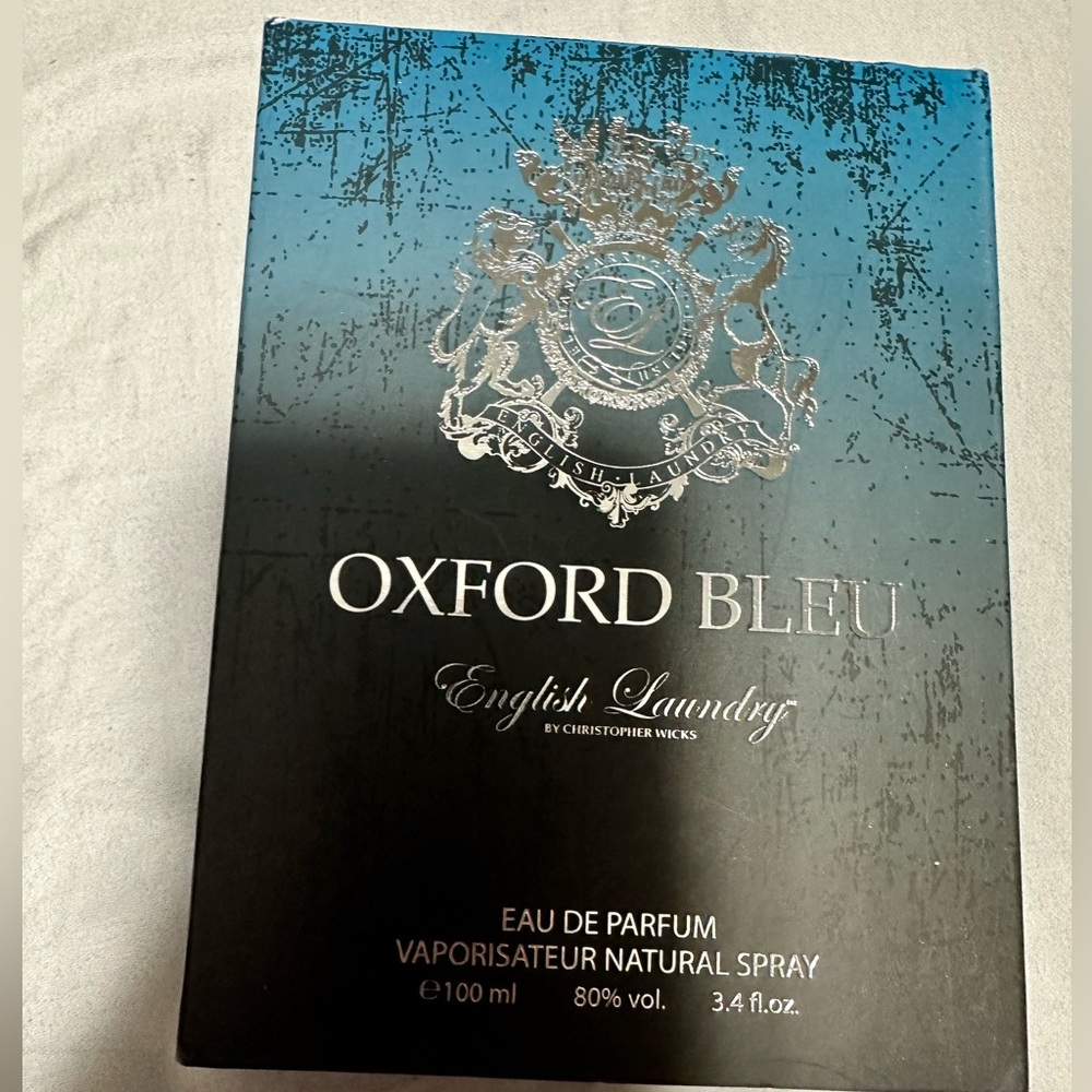 OXFORD BLEU
Englid. Laundry
EAU DE PARFUM